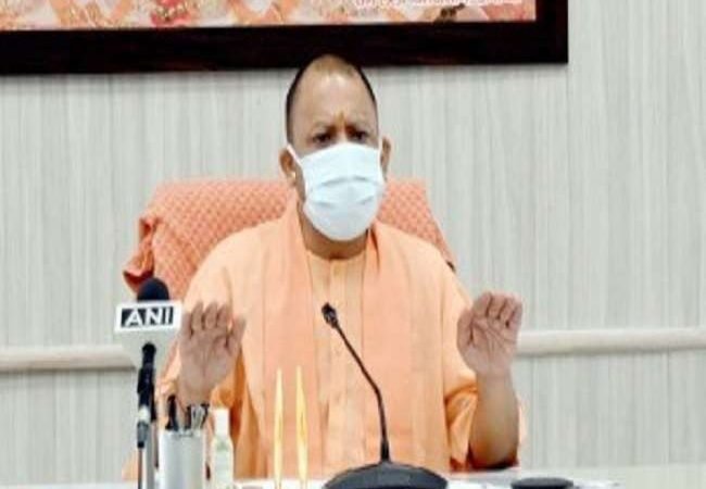 योगी आदित्यनाथ सरकार की शादी समारोह में अब सशर्त सौ व्यक्तियों के शामिल होने की छूट