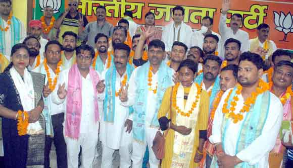 भाजपा अनुसूचित मोर्चा के नवनियुक्त पदाधिकारियों का किया स्वागत