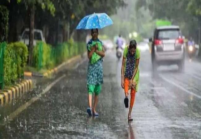 मध्य प्रदेश-गुजरात सहित दक्षिण के इन राज्यों में अगले पांच दिनों तक बारिश का अलर्ट, जानें मौसम के ताजा अपडेट
