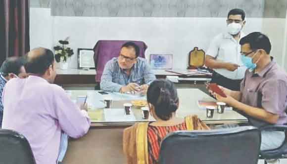 मानसिक रोगियों का परीक्षण कर दिया उचित परामर्श