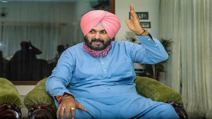 मुख्यमंत्री चरणजीत सिंह चन्नी से मिलने चंडीगढ़ पहुंचे नवजोत सिंह सिद्धू