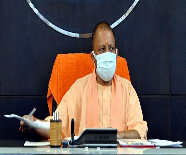 मुख्यमंत्री योगी आदित्यनाथ का कोविड महामारी एक्ट उल्लंघन से जुड़े केस वापस लेने का निर्देश, गृह विभाग सक्रिय