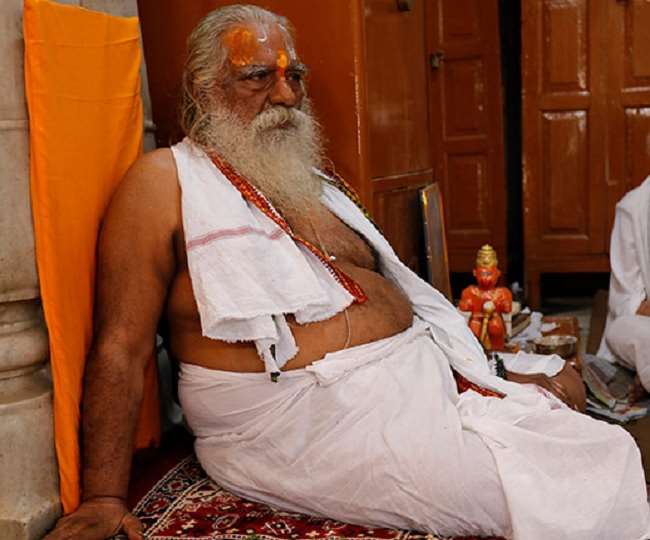 श्रीराम जन्मभूमि तीर्थ क्षेत्र ट्रस्ट के अध्यक्ष महंत नृत्य गोपाल दास की तबीयत खïराब, सांस लेने में परेशानी