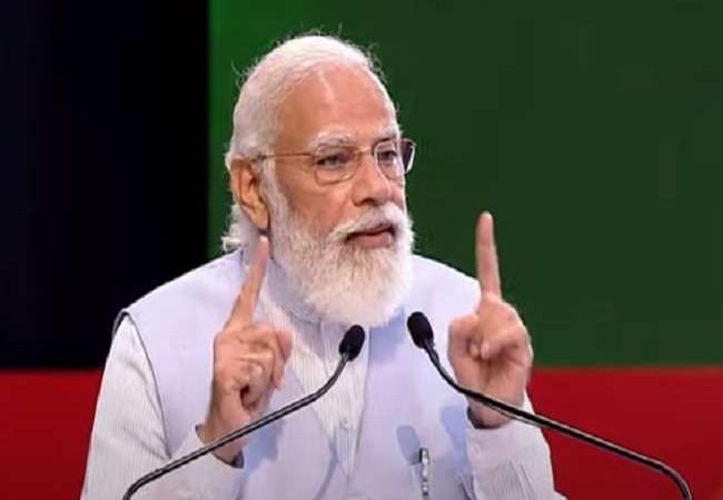 LIVE: न्यू अर्बन कानक्लेव में PM नरेन्द्र मोदी बोले- लखनऊ ने अटल जी के रूप में देश को नया राष्ट्र नायक दिया
