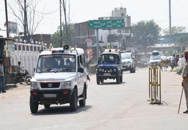 अखिलेश यादव व सतीश चंद्र मिश्र लखीमपुर के लिए रवाना, मृतक किसानों के स्वजनों से करेंगे मुलाकात