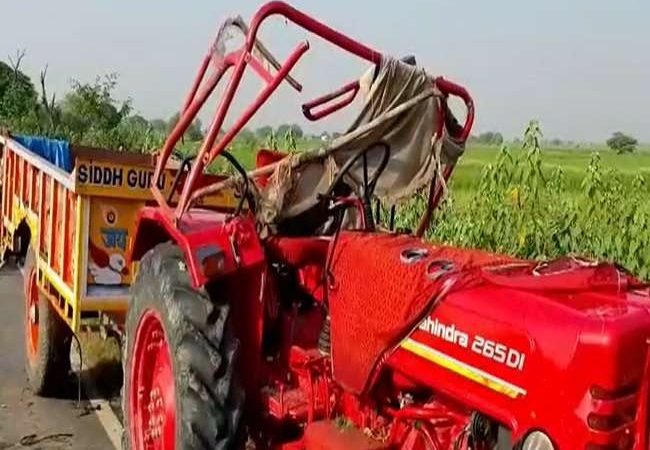 झांसी में बड़ी सड़क दुर्घटना, ट्रैक्टर ट्राली पलटने से चार मासूमों समेत 11 की मौत; सीएम योगी जताया दुख