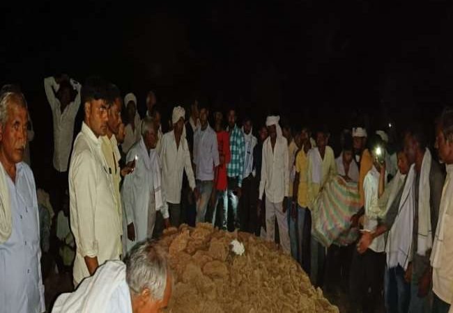 UP में आगरा से मूर्ति विसर्जन को गए पांच युवक राजस्‍थान की नदी में डूबे, मौत