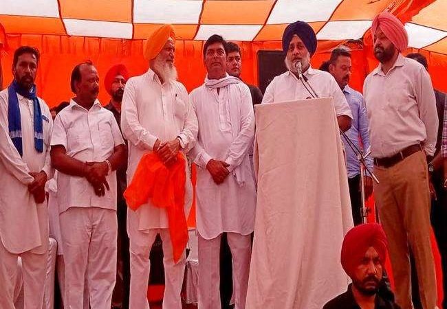 लुधियाना में सुखबीर का दावा- सरकार बनी तो UP-Bihar के लोगों को साल में 24 हजार रुपये देंगे