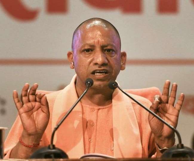 गोरखपुर में सीएम योगी आदित्यनाथ का बड़ा बयान, बोले- पार्टी जहां से कहेगी वहां से लड़ूंगा चुनाव