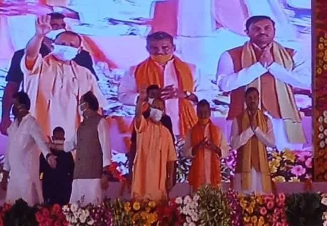 सीएम योगी आदित्‍यनाथ ने गोंडा में 1132 करोड़ रुपये की परियोजनाओं का किया शिलान्यास व लोकार्पण