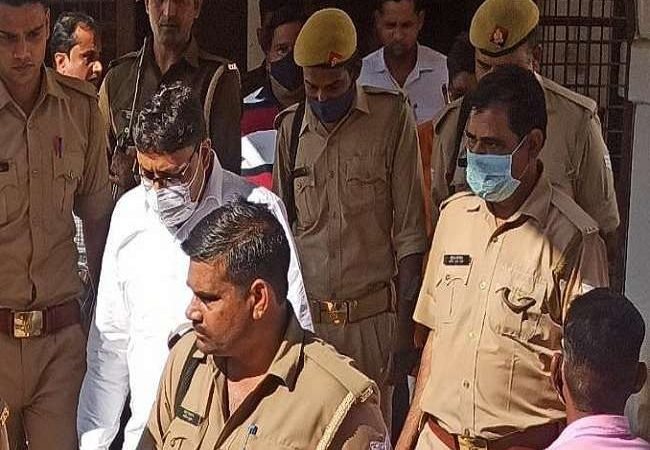 भाजपा विधायक कुशाग्र सागर के पिता पूर्व विधायक योगेन्द्र सागर को छात्रा के अपहरण तथा सामूहिक दुष्कर्म के मामले में उम्र कैद