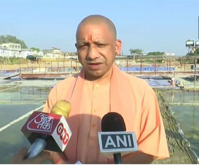 सीएम योगी आदित्यनाथ ने अयोध्या में काबुल नदी के जल से किया राम जन्मभूमि का जलाभिषेक