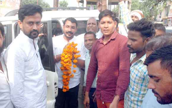 बसपा नेता सोनू सैनी ने समर्थकों के साथ थामा आसपा का दामन