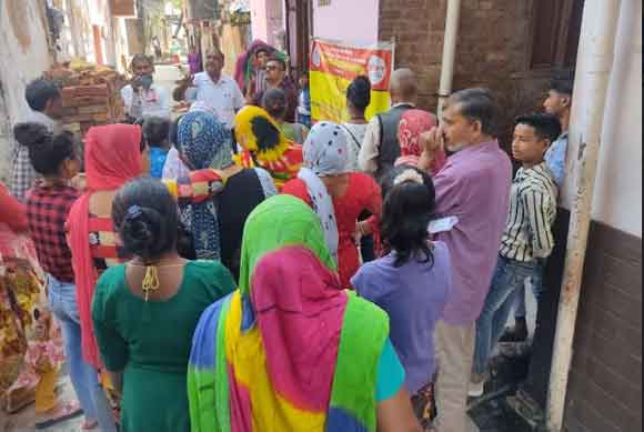 जगरूकता शिविर में प्रधानमत्री गरीब आवास योजना, वृद्वावस्था पेशन,विधवा पेशंन दिव्यागजनो के अधिकारो की दी जानकारी