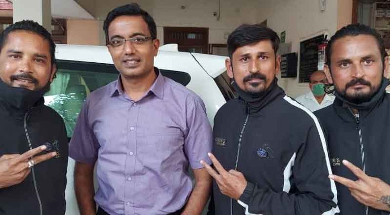 माउट एवरेस्ट पर तिरंगा फहराने वाले तीन पर्वतारोही ने मण्डलायुक्त से मुलाकात की