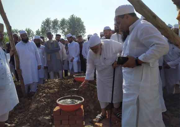मदरसा जामिया इस्लामिया अख्तरूल मदारिस के नये भवन की रखी गयी संगे बुनियाद