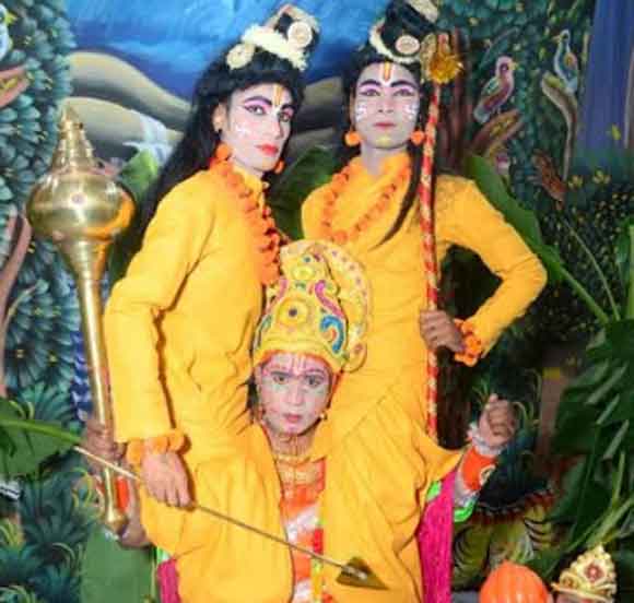 रविवार को शबरी मिलन, सुग्रीव मित्रता व बाली वध लीला का किया गया मनोहारी मंचन