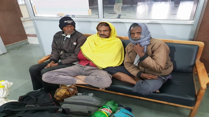 टार्गेट किलिंग से दहशत में गैर-कश्मीरी, पलायन से 90 के दशक की यादें ताजा