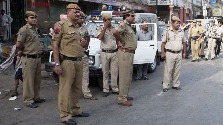 यूपी: नोएडा में लगे पाक समर्थित नारे, पुलिस ने 3 लोगों को किया गिरफ्तार