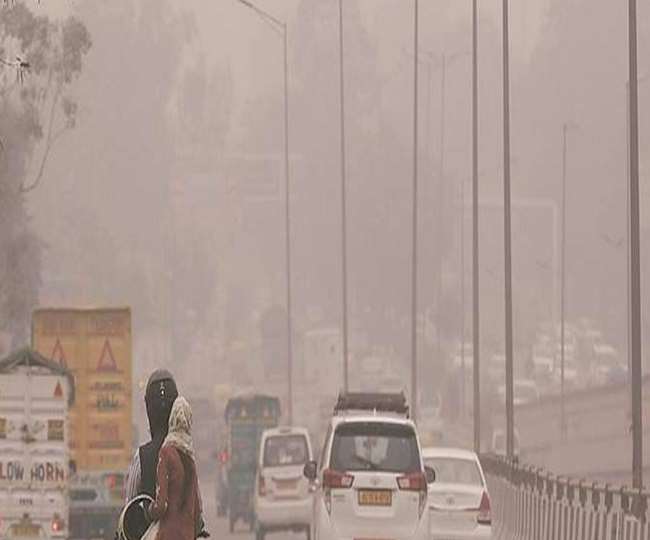दिल्ली-यूपी हरियाणा में बदला मौसम, पहाड़ों में बर्फबारी से और बढ़ेगी ठंड; जानें अपने शहर का हाल
