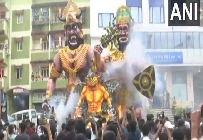 गोवा में दीपावली पर जलाया गया ‘नरकासुर’ का पुतला, तो बंदी छोड़ दिवस पर लोगों ने की प्रार्थना