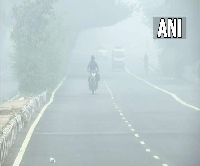 धुंध और कम तापमान के बीच देश में वायु प्रदूषण का स्तर बढ़ा, दिल्ली-एनसीआर में AQI 800 के पार; जानें अपने शहर का हाल
