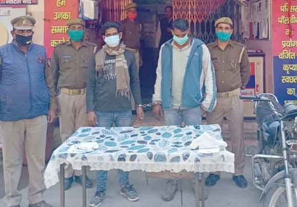 मुठभेड़ में पुलिस ने दबोचा एक बदमाश, दो फरार
