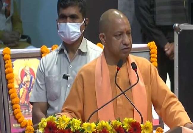 भाजपा सामाजिक प्रतिनिधि सम्मेलन में सीएम योगी आदित्यनाथ बोले- जिन्ना का महिमामंडन करने वाले एक प्रकार से तालिबान के समर्थक