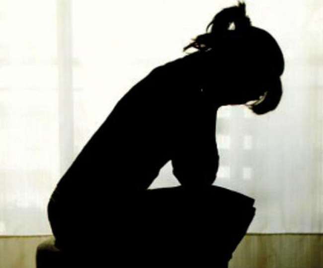 स्किन-टू-स्किन कान्टैक्ट के बिना भी माना जाएगा यौन उत्पीड़न, सुप्रीम कोर्ट ने रद किया बाम्बे हाईकोर्ट का फैसला