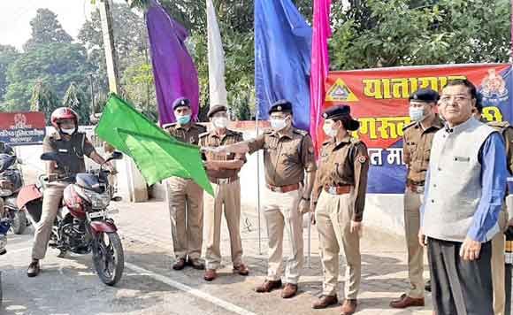 यातायात जन जागरूकता रैली को एसएसपी ने हरी झंडी दिखाकर किया रवाना