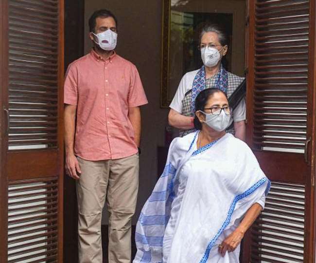 विधानसभा चुनाव से पहले ही विपक्षी एकता में दरार, टीएमसी-कांग्रेस में लगी किसानों की जीत का श्रेय लेने की होड़
