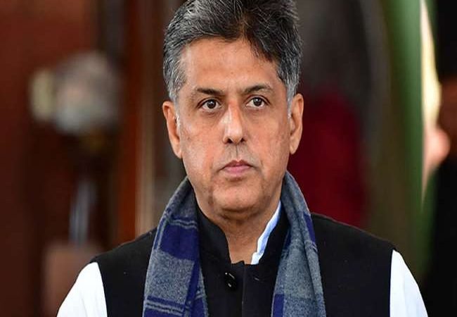 मनीष तिवारी ने अपनी किताब से बढ़ाई कांग्रेस की मुश्किल, मनमोहन सरकार पर लगाया बड़ा आरोप