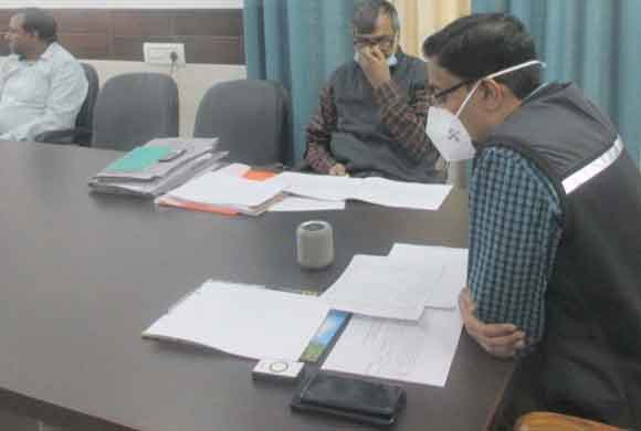 सी.डी.ओ. खराब वेलनेस सेन्टर और विद्यालय का निरीक्षण कर सुधार की कार्ययोजना बनाकर प्रस्तुत करें: मण्डलायुक्त
