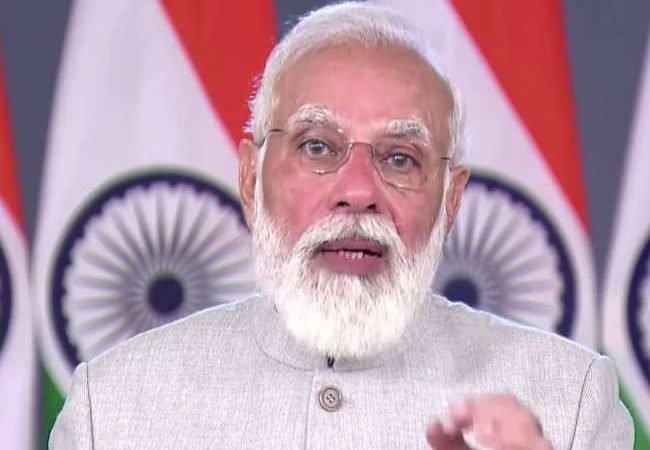 कोरोना और टीकाकरण पर शीर्ष अधिकारियों के साथ पीएम मोदी की बैठक, नए वैरिएंट पर भी चर्चा