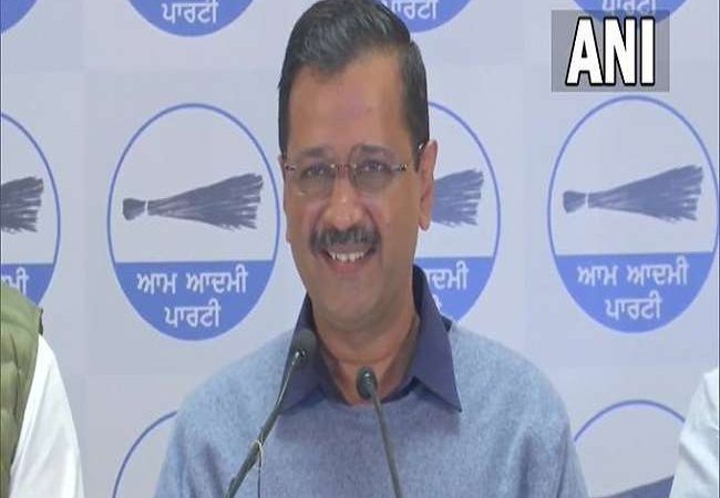 अरविंद केजरीवाल की PM मोदी से गुजारिश, प्रभावित देशों से उड़ानों पर तत्काल लगे रोक