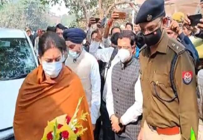 केन्द्रीय मंत्री स्मृति इरानी का रायबरेली दौरा आज, सोनिया गांधी के स्थान पर करेंगी दिशा की बैठक की अध्यक्षता
