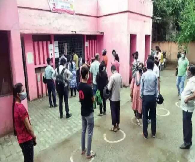 उत्तर प्रदेश में करीब 28 प्रतिशत पात्र लोगों को मिली कोरोना वैकसीन की दोनों डोज, कुल 16 करोड़ का टीकाकरण