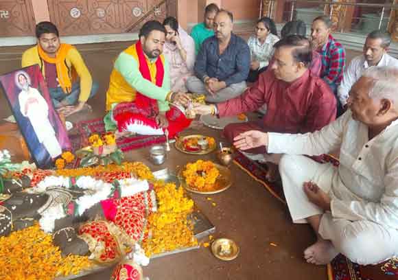 श्रद्धा व आस्था के साथ मनाया गोवर्धन पूजा व अन्नकूट पर्व