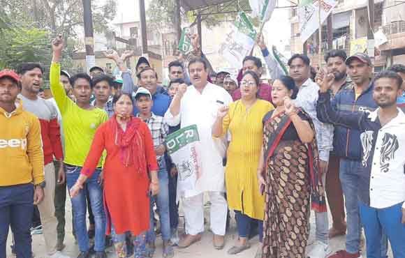 मंहगाई के खिलाफ रालोद ने बाइक रैली निकालकर सौंपा ज्ञापन