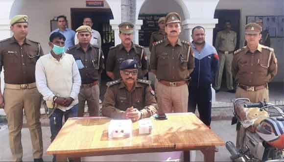 सीओ नकुड ने ग्यारह दिन हुई लूट का किया खुलासा, लूट मे शामिल एक बदमाश गिरफतार