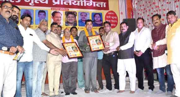 दीपावली मेले मे बाल नृत्य प्रतियोगिता का भव्य आयोजन