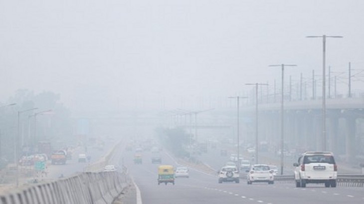 दिल्ली NCR में जहरीली हुई हवा, कई जगहों पर AQI 500 के पार