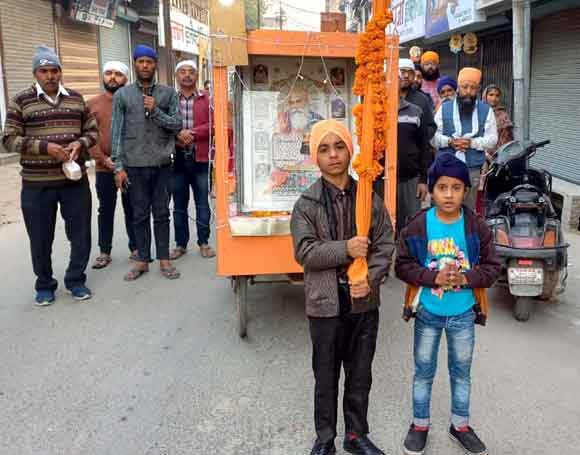 11 दिवसीय प्रभातफेरियों का हुआ समापन, प्रकाशोत्सव कल