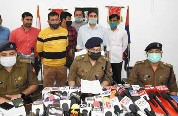अन्तर्राज्यीय वाहन चोर गिरोह के पांच सदस्य को गिरफ्तार