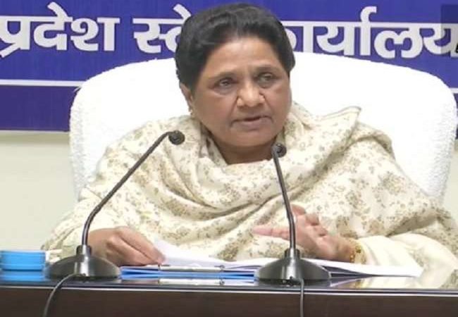 डा.आम्बेडकर के परिनिर्वाण दिवस पर मायावती का भाजपा पर हमला, बोलीं- सत्ता में बैठे लोग बाबा साहब के विरोधी