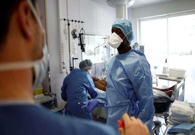 ओमिक्रोन की चपेट में आया हरियाणा के गुरुग्राम का युवक, दो राज्यों में करता रहा लुकाछिपी