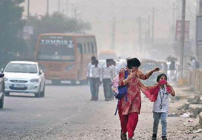 प्रदूषण: सुप्रीम कोर्ट ने वायु गुणवत्ता में ‘मामूली’ सुधार पर ध्यान दिया, प्रतिबंधों में ढील पर लिया जा सकता है निर्णय