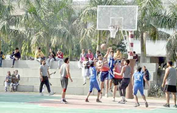 बास्केटबॉल प्रतियोगिता में खिलाडिय़ों ने दिखाया दमखम
