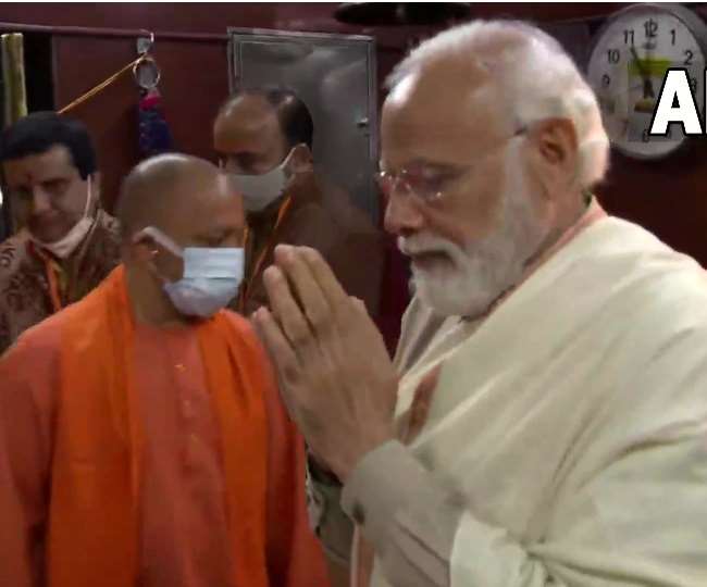 काशी विश्वनाथ मंदिर में पीएम मोदी ने की पूजा-अर्चना, यूपी के नाम हुई एक और सौगात