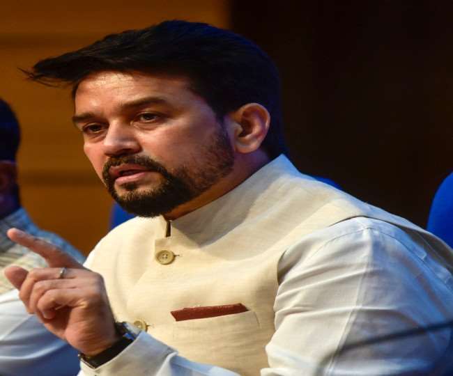 अखिलेश के विवादित बयान पर अनुराग ठाकुर का पलटवार, कहा- ऐसा बोलने से पहले दो बार सोचना चाहिए